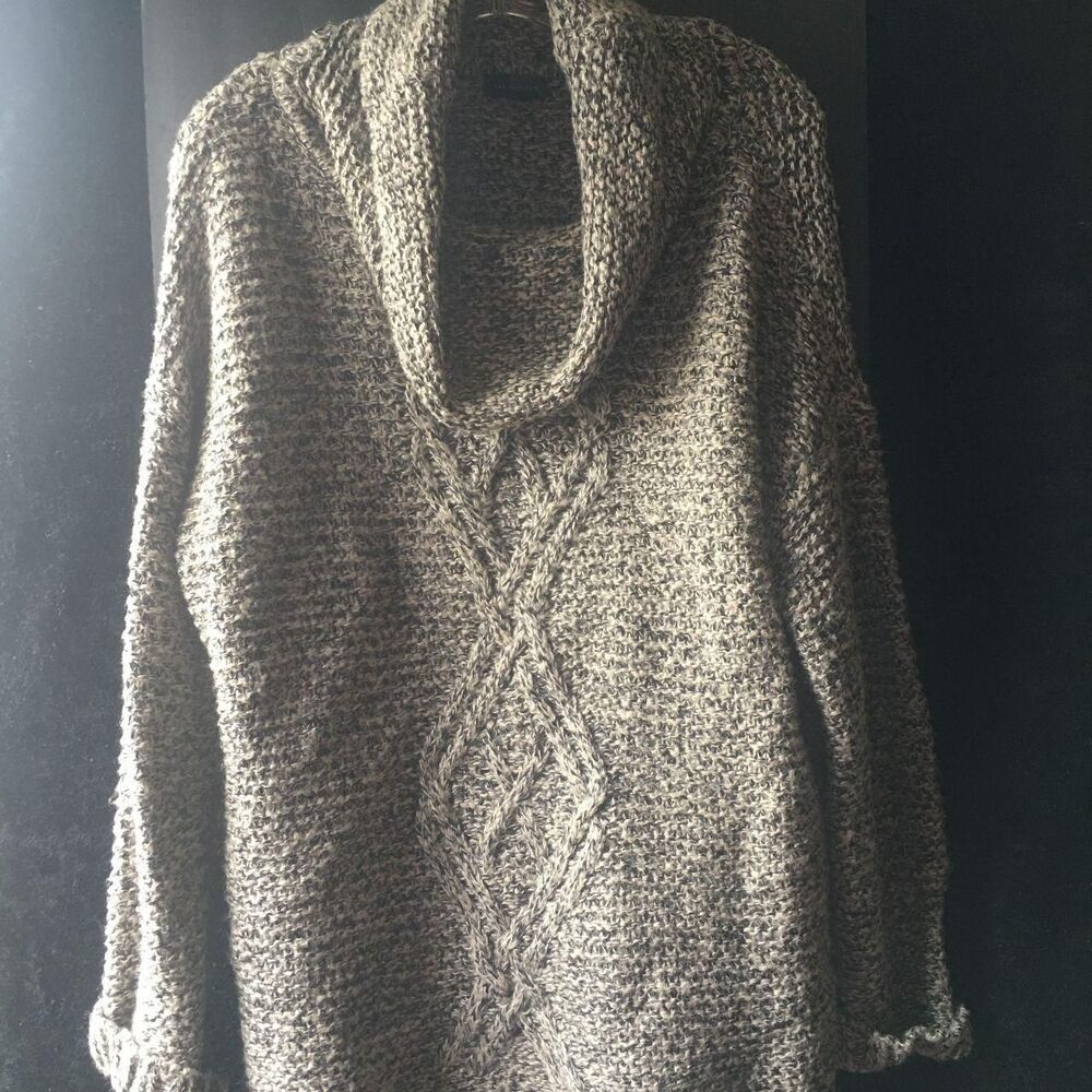 The Limited Women's Black and Grey Jumper